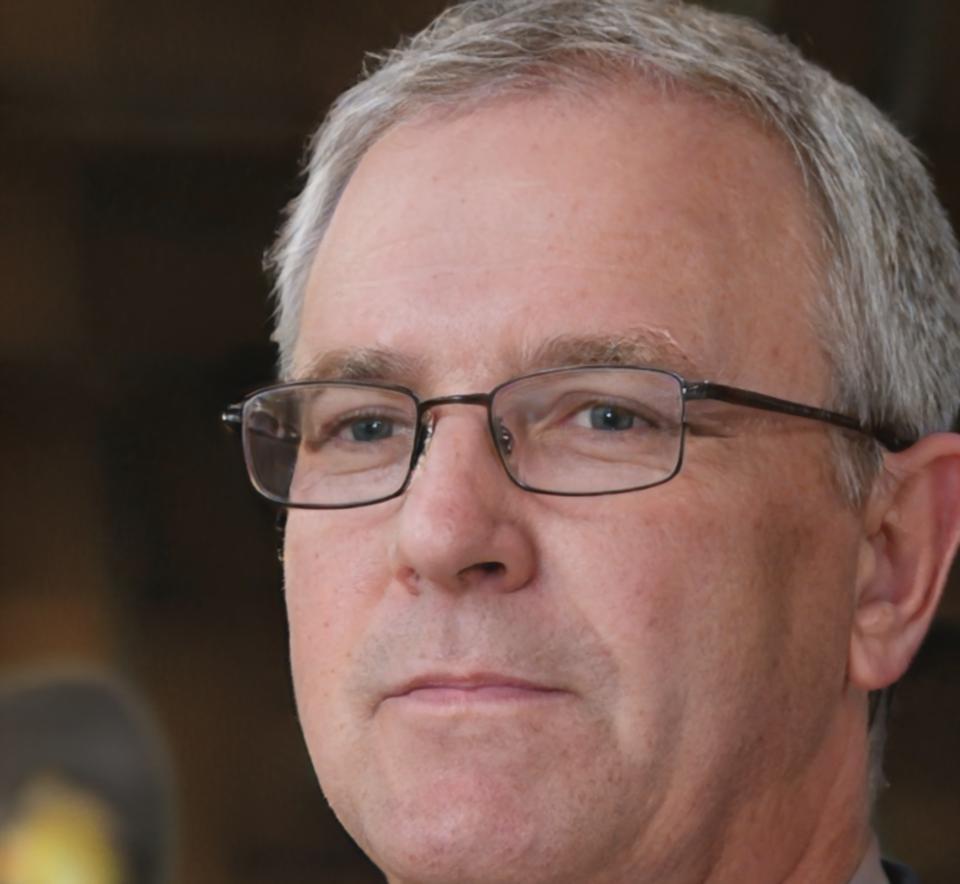 Kittipong Srisawat, Senior Financial Consultant